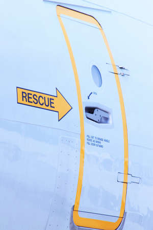 Notausgang und Flugzeugtürの写真素材