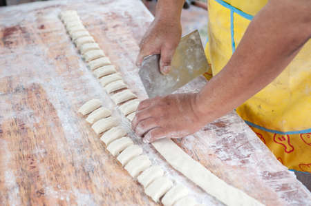 Chinese fried bun making process