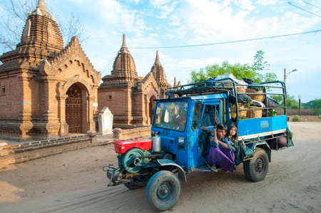 BAGAN -MAY 4 : Temples in Bagan on MAY 4,2013, Bagan, Myanmar. Bagan is ancient city with thousands of ancient temples in Myanmar.のeditorial素材
