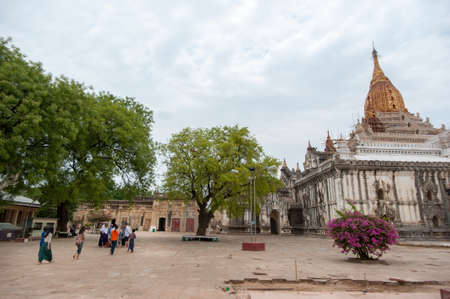 That Byin Nyu Temple and other temples in Bagan, Myanmar