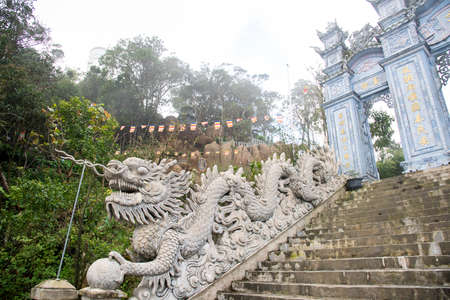 The statue of buddha at Banahill ,Da Nangのeditorial素材
