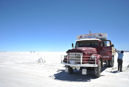 Salt production on the Uyuni salt flatsのeditorial素材