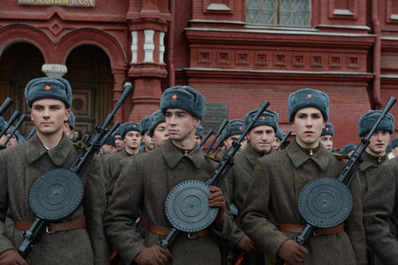 Russian soldiers in the form of the Great Patriotic War at the parade on Red Square in Moscow.のeditorial素材