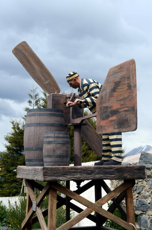 Sculpture of convicts in Ushuaia.Ushuaia is the southernmost city in the world.のeditorial素材