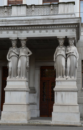 Caryatids at the Parliament building.のeditorial素材