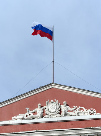 The decorative elements on the building of the city administration in Barnaul, the formerly the hydraulic engineering engineer of the Altai mining district of PK Frolov.のeditorial素材