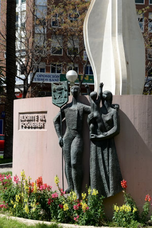 Monument to Al Fogerer. Alicanteのeditorial素材