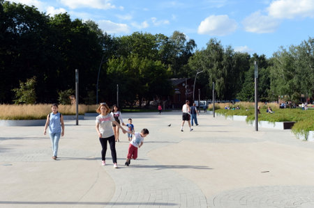 People are resting in the city natural-historical park "Kuzminki-Lublino"のeditorial素材