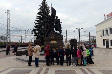 Excursion of schoolchildren at the memorial complex "Defenders of the city-hero of Tula during the Great Patriotic War of 1941-1945"のeditorial素材