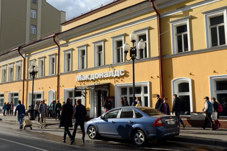 Restaurant McDonald's in the Old Arbat of Moscow.のeditorial素材