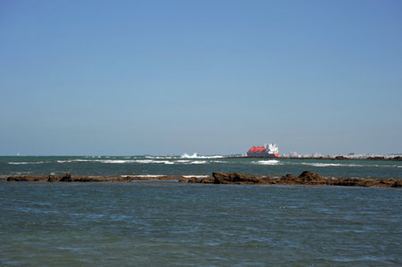 Ships in the harbor of the seizure of Cadiz on the shores of the Cadiz Bay of the Atlantic Ocean.のeditorial素材