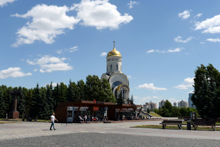 View of the Church of St. George the victorious on Poklonnaya hill in Moscowのeditorial素材