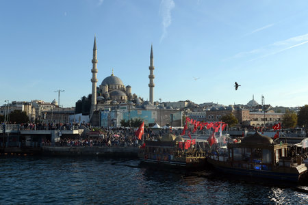 Eminenu Golden Horn Marina at Galata Bridge in Istanbulのeditorial素材