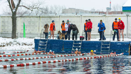 Ivanovo, Ivanovo oblast, Russia - November 4, 2016: Competition in winter swimming on November 4, 2016 in the city of Ivanovo.のeditorial素材