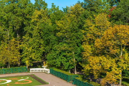 Peterhof, Russia - September 28, 2017: a Beautiful area of ??the Lower Park of Peterhof in the autumn Sunny day on 28 September 2017 in Peterhof, Russia.のeditorial素材