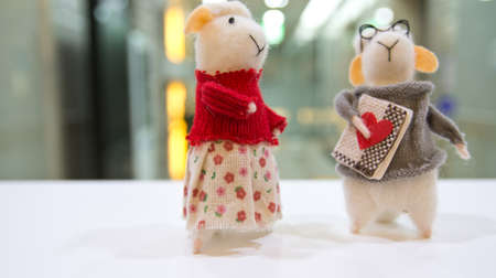 toy sheep couple doll, Office backgroundの写真素材