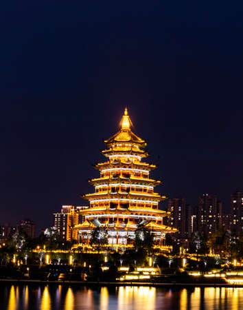 This is a night view of Linxian Pavilion in Suining.のeditorial素材