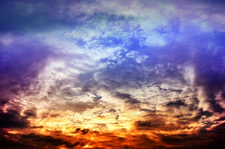 Hazy Shades of Red Sunsetの写真素材