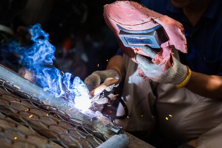welding metal and sparks