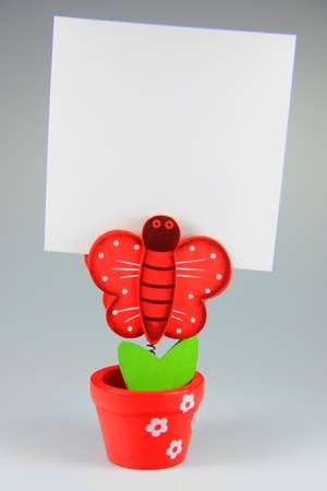 Memo notes with smart homemade colored clipsの写真素材