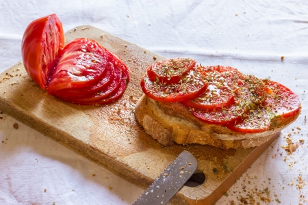 Bread with tomato and basilの写真素材