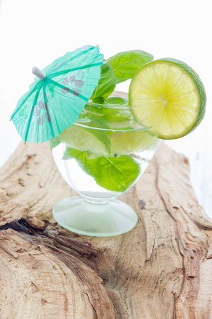 Cold Mojito cocktailの写真素材