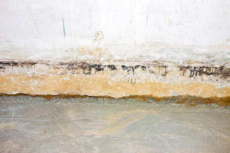 Preparatory stage for the construction of a ventilated crawl space in an old brick building