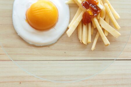 Imitation egg chips made with fruit and creamの写真素材