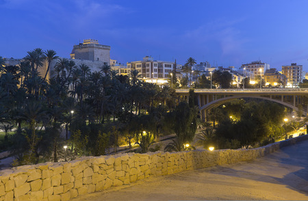 Views of the city of Elche dusk. In the image are the Altamira Palace, the Basilica of Santa Maria and the Altamira bridge.のeditorial素材