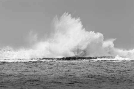 Wave inpacting the Malecón de Santo Domingoの写真素材