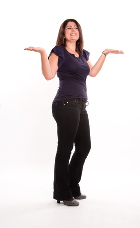 
Full portrait of a casual Latin brunette with her palms up
の写真素材