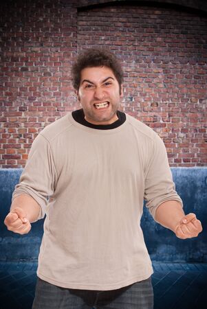 

Aggressive young man on the street

の写真素材
