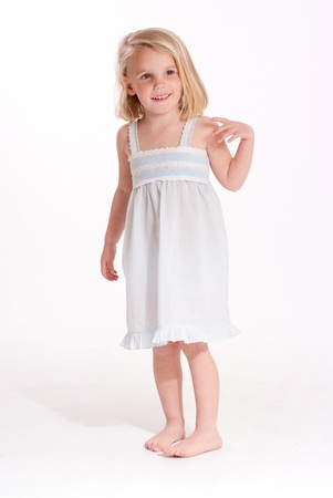 
Cute little blonde girl in a nightdress
の写真素材