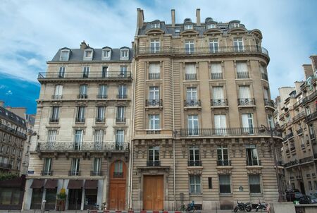 Typical Parisian building facadesのeditorial素材
