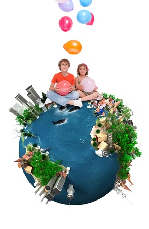 
Kids sitting on top of a happy Earth throwing balloons
の写真素材
