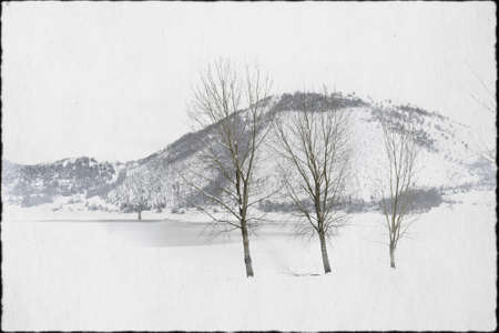 Lago di Canterno innevatoの写真素材