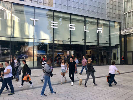 Tesla Motors showroom in Stuttgart, Germanyのeditorial素材