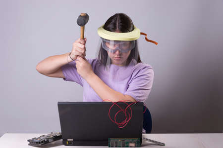 A session with computer elements, and their alleged destruction after so much on the confinementの写真素材