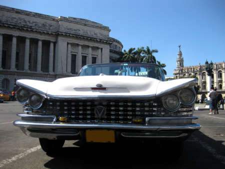 old cabrio white car in Havanaのeditorial素材