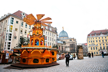 Dresden, Germany, December 19, 2016: Christmas market. Dresden, Germany. Celebrating Christmas in Europe.のeditorial素材