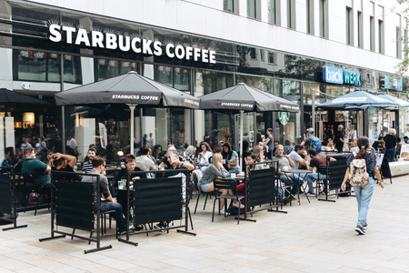 Germany, Leipzig, September 6, 2018: Starbucks street coffee shop in Leipzig. Popular worldwide coffee shopsのeditorial素材