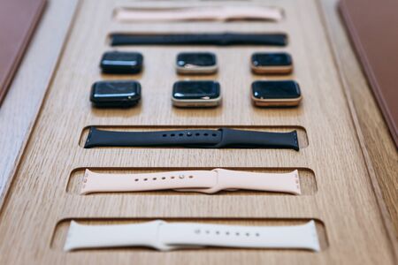 Turkey, Istanbul, December 20, 2019: Apple Watch 5 Series and nearby watchbands in the official Apple Store.のeditorial素材
