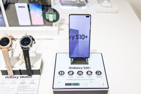 Turkey, Istanbul, December 20, 2019: Sale of the new modern Samsung Galaxy Note 10 plus and other Samsung gadgets in the official store.のeditorial素材