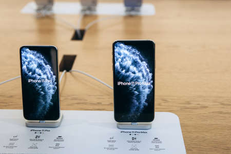 Turkey, Istanbul, December 17, 2019 New Modern iPhone 11 Series at Apple Storeのeditorial素材