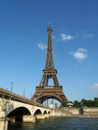 Eiffel tower and Iena bridge, Paris      のeditorial素材