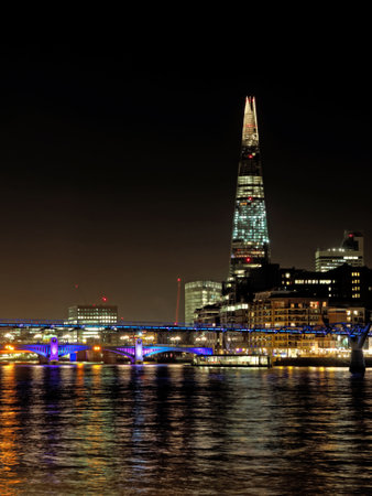 The Shard seen from the river Thames, London, december 2013のeditorial素材