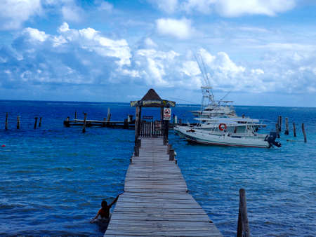 Puerto Morelos, Mexico Fishing Townのeditorial素材