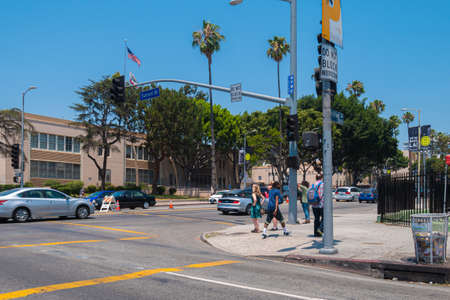 LOS ANGELES, USA - JUNE 26, 2016: View of people walking in downtown Los Angeles on Summer.のeditorial素材