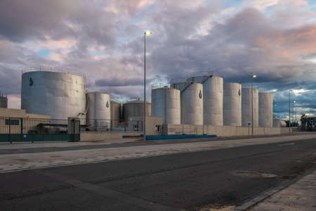View oil distribution terminals Tanks in Malaga Portのeditorial素材