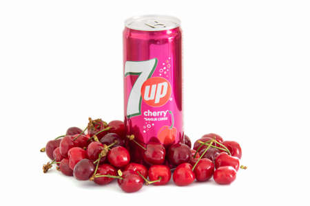 7up cherry isolated on white background with fresh fruitsのeditorial素材